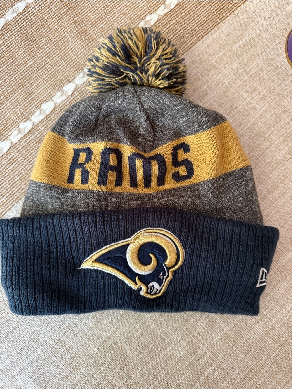 New Era Los Angeles Rams Navy, Gold, Gray Pom Beanie